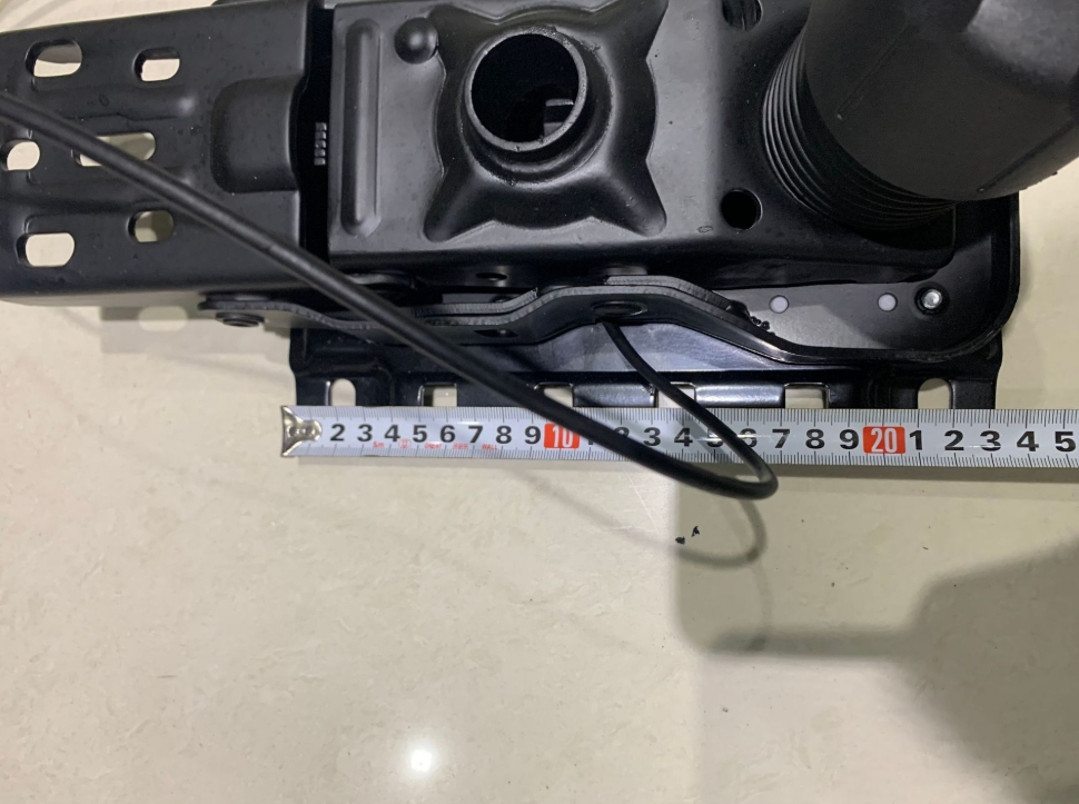 Advanced Wire-Control Tilt Mechanism with Universal Slotted Interface - 图片 5